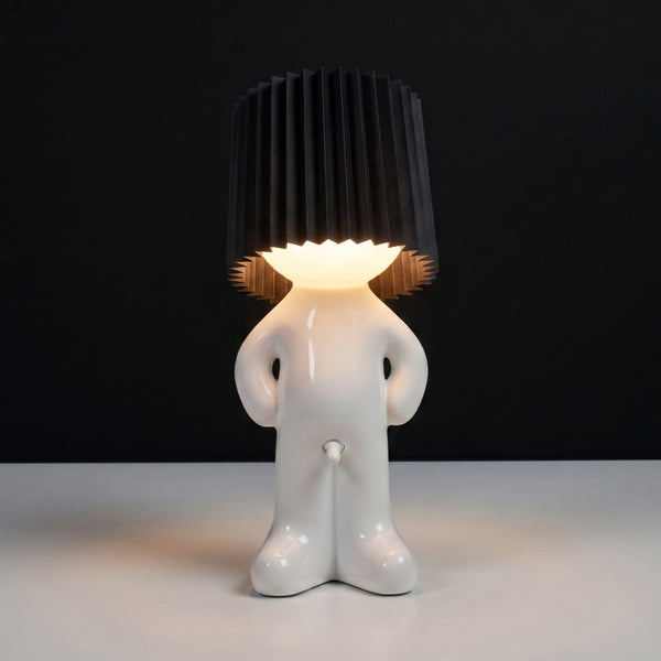 Larry the Lamp – Lampan som får alla att le