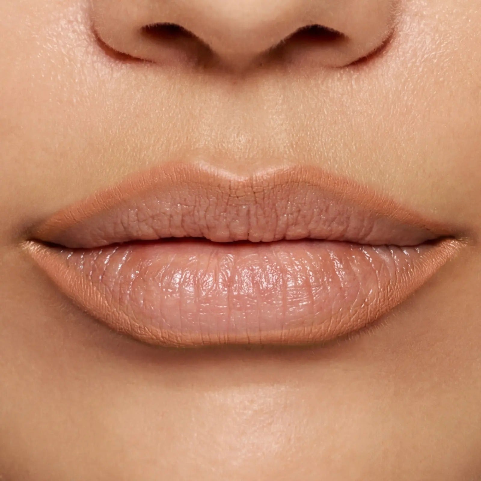 💋Easy Glide Lip Liner — Cremet, blendbar farve med smidig påføring